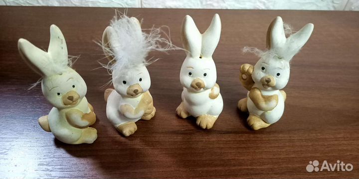 Статуэтка мальчик с подвижной головой