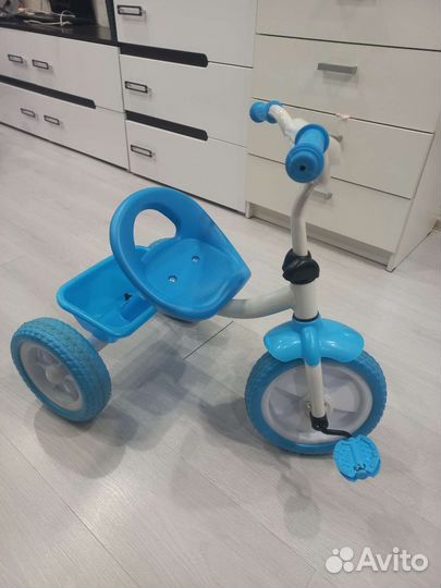 Детский трехколесный велосипед