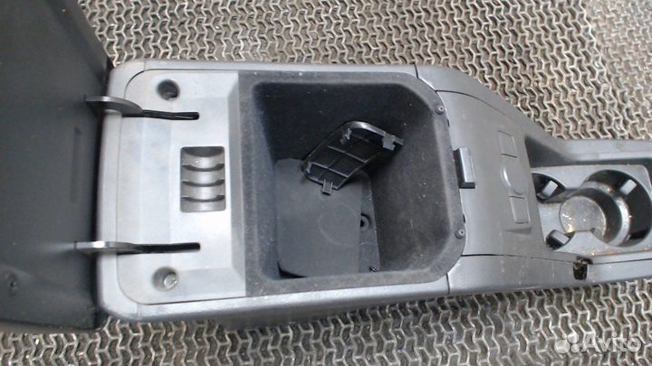 Консоль салона Chevrolet Captiva, 2009