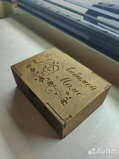Коробка подарочная деревянная