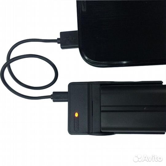 Зарядное устройство для аккумуляторов Canon LP-E17