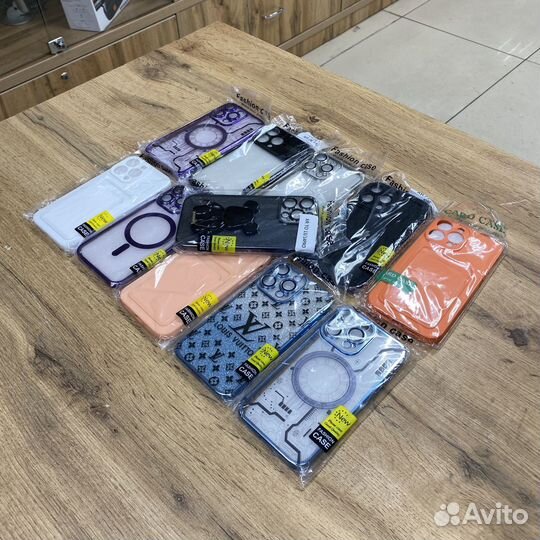 Чехлы на Apple iPhone XR в корпусе 13/14Pro