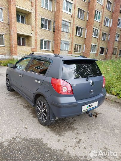 Geely MK Cross, 2014