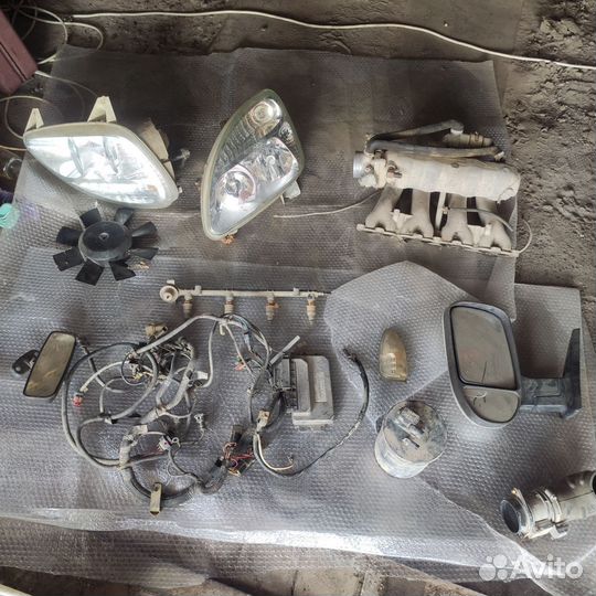 Впускной коллектор в сборе на змз 405