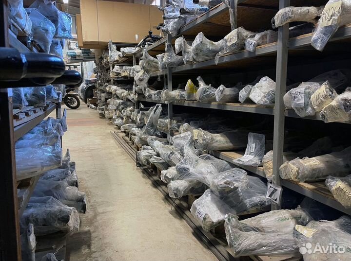 Фаркоп Toyota hilux с 2015 - съемный квадрат