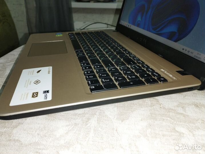 Ноутбук Asus D540N