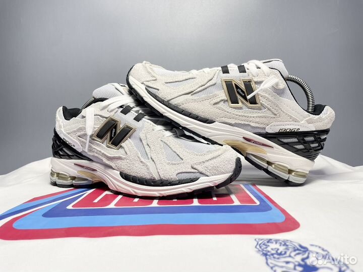 Кроссовки New Balance 1906D