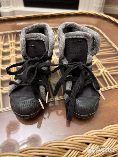 Ботинки детские 25 размер