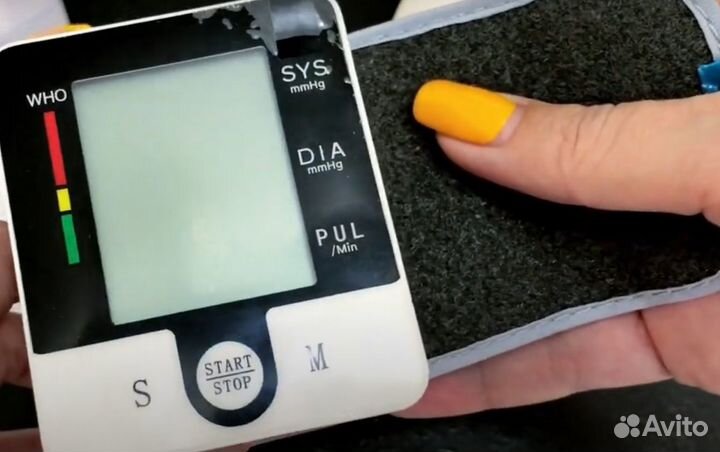 Тонометр на запястье для измерения давления