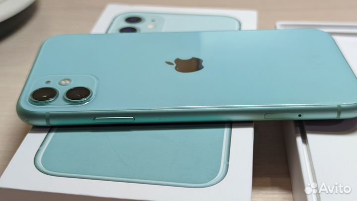 iPhone 11, 128 ГБ