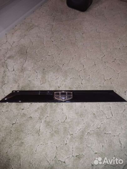 Накладка крышки багажника Geely Atlas