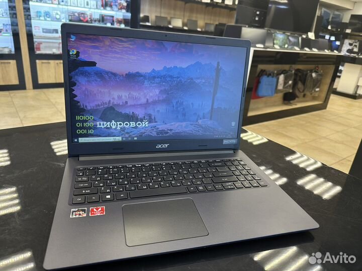 NEW/ Acer Aspire3/15,6