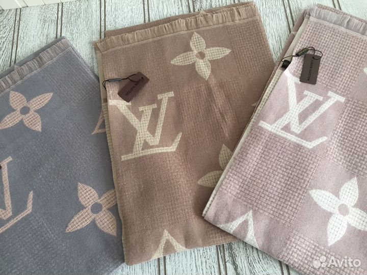 Коричнево-бежевый кашемировый палантин LV