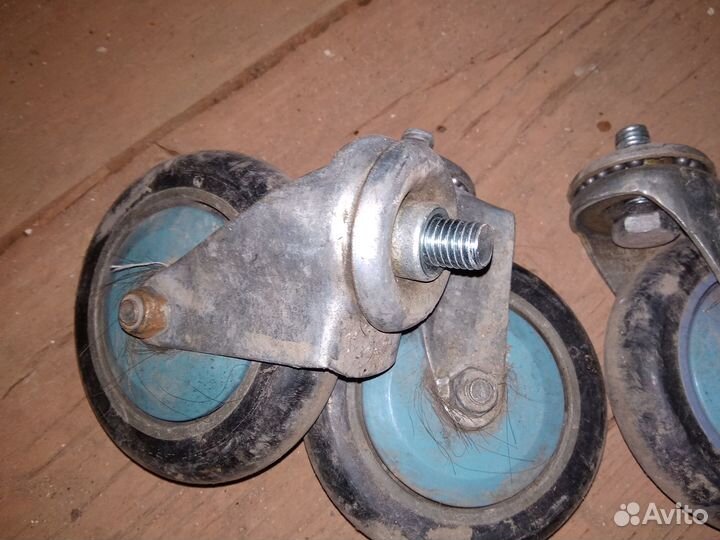 Колеса для тележки не большие