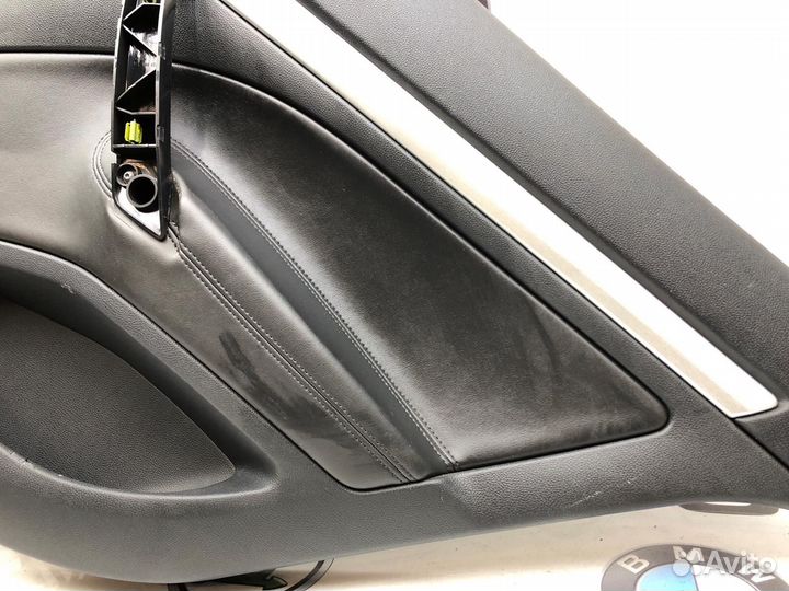 Обшивка двери (карта) задняя правая Skoda Octavia