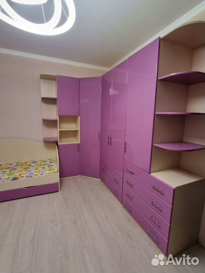 Спальный гарнитур для девочки