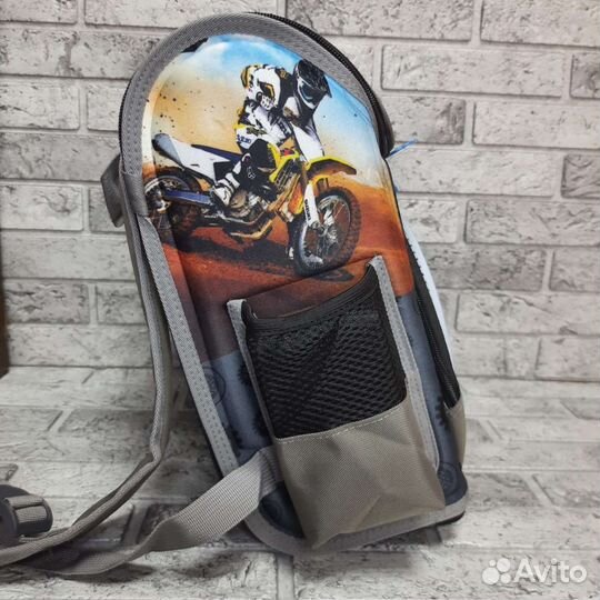 Рюкзак для мальчика школьный новый