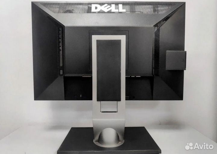 Монитор Dell 22