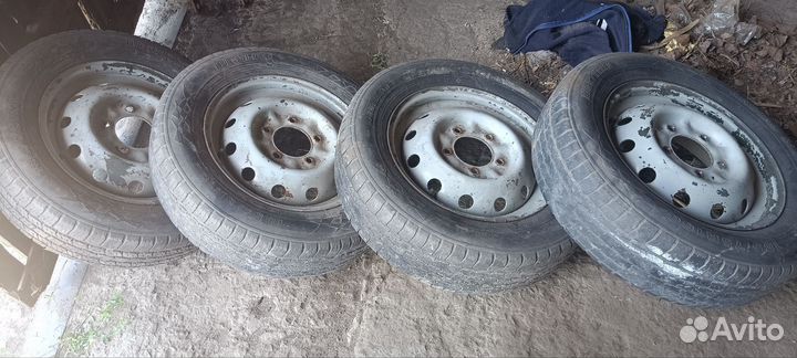 Шины диски и колеса на 16 niva