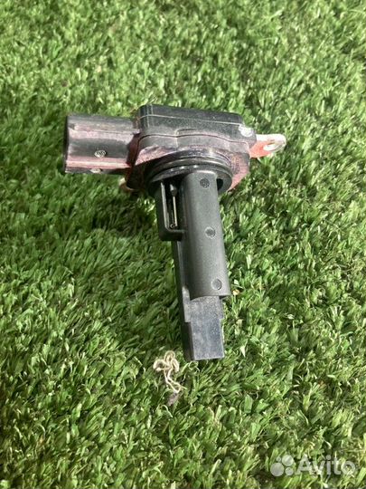 Датчик расхода воздуха Toyota Wish ZGE25 2ZR-FAE