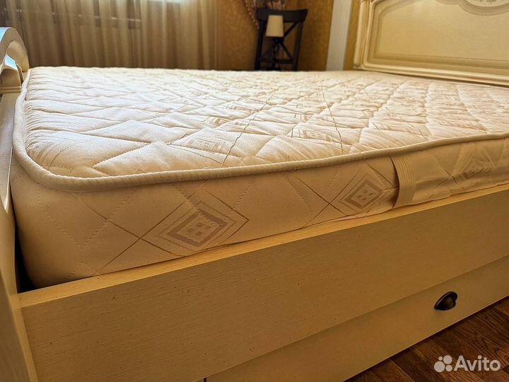 Матрас 160х200 бу
