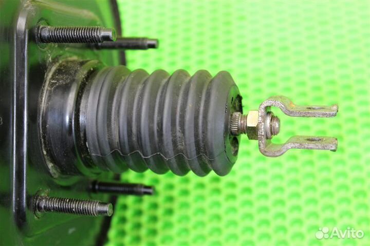 Главный тормозной цилиндр Toyota Vitz SCP10 1SZ-FE