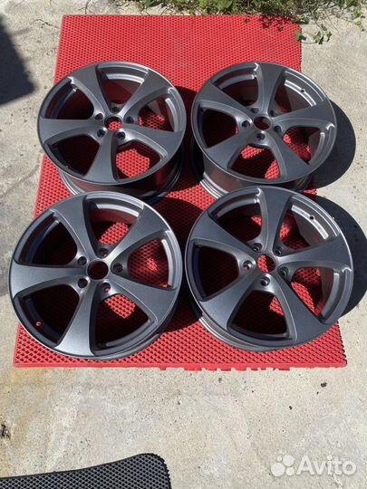 Диски r18 5x114.3
