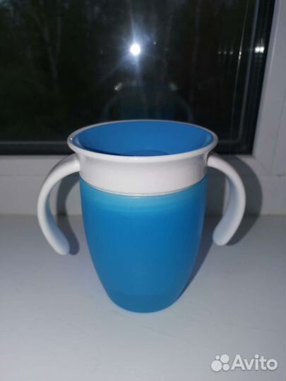 Поильник munchkin