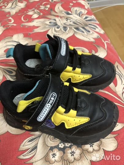 Кроссовки для мальчикп 27 раз