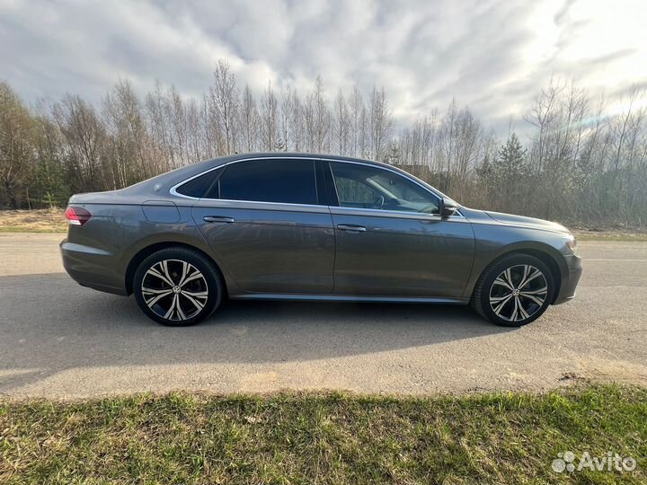 Volkswagen Passat 2.0 AMT, 2021, 25 000 км