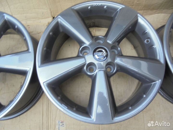 Диски Nissan X-Trail Qashqai Juke 6,5J R17 et 40