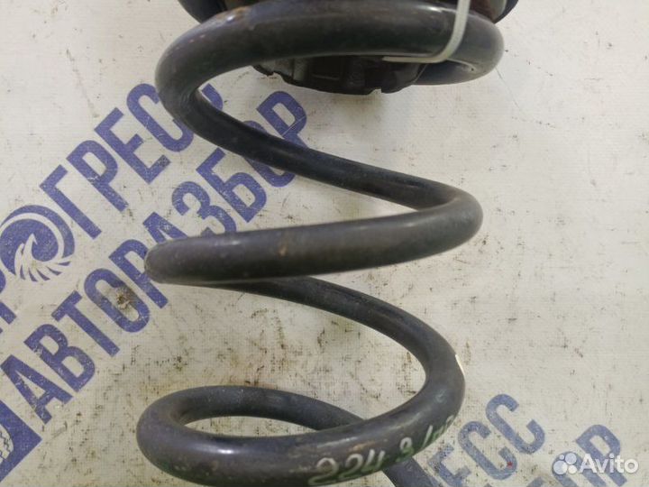 Пружина подвески задняя правая Nissan Murano