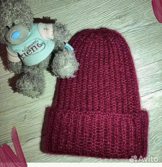 Шапки женские новые, ручная работа