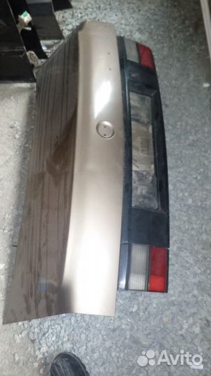 Крышка багажника Volkswagen Passat В3
