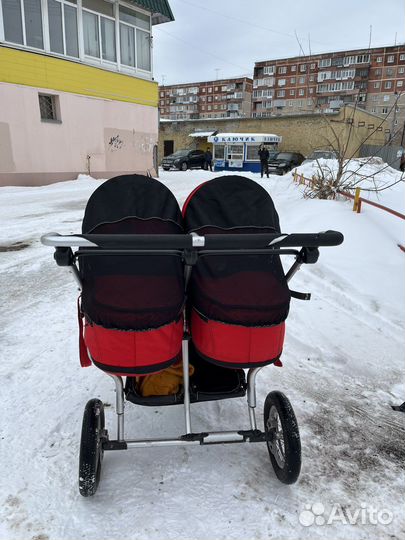 Коляска для двойни tfk