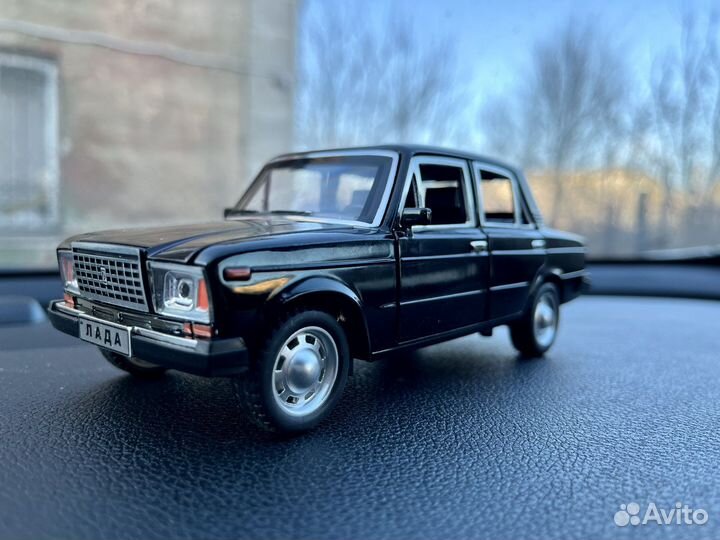 Машинка металлическая ваз 2107