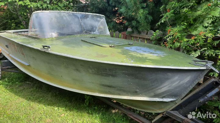 Продам лодку прогресс 2м