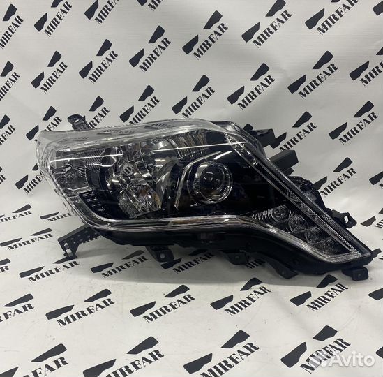 Фара правая Toyota Land Cruiser Prado 150 2013-201