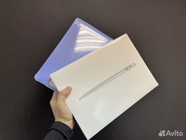 Apple MacBook Air M1 8/256Gb+Аксессуар