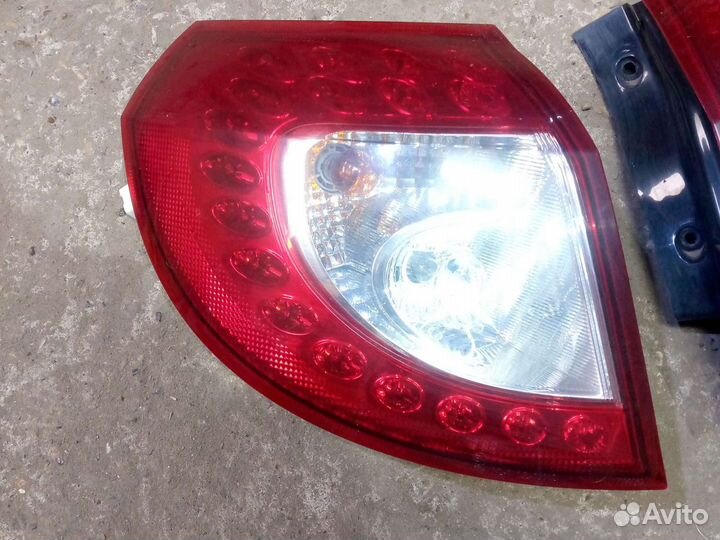 Фонарь задний Geely Emgrand x7