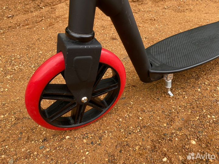 Самокат взрослый / подростковый Razor Carbon Lux