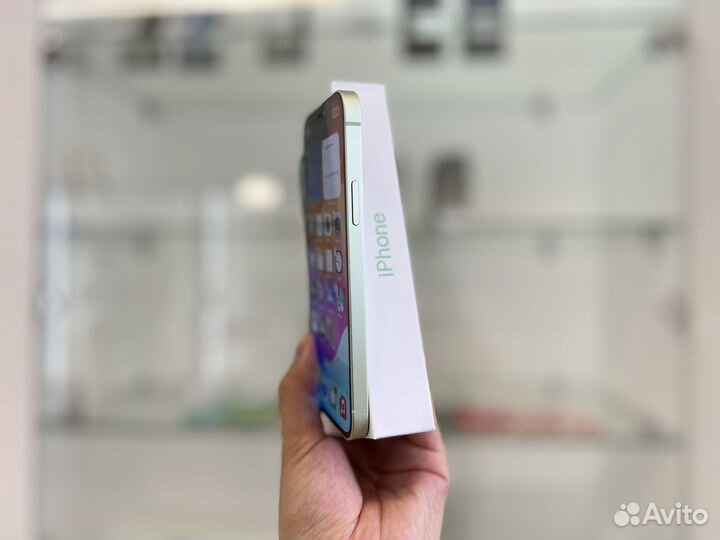 iPhone 12, 64 ГБ