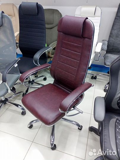 Кресло Метта 29 кожа (перфорир) бордо