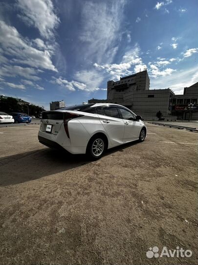 Toyota Prius 1.8 CVT, 2018, 130 000 км