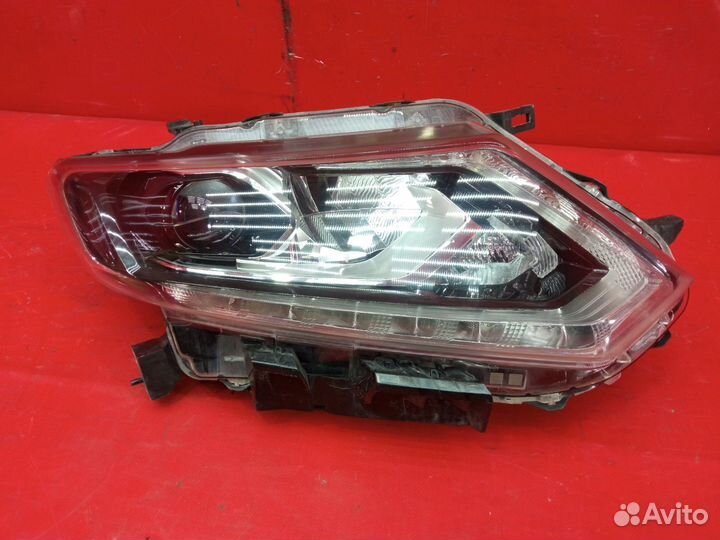 Фара LED передняя правая Nissan X-Trail 3 T32