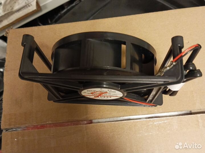 Вентилятор холодильника Indesit Hotpoint C00293764