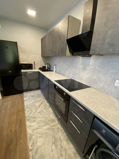 3-к. квартира, 90 м², 16/25 эт.