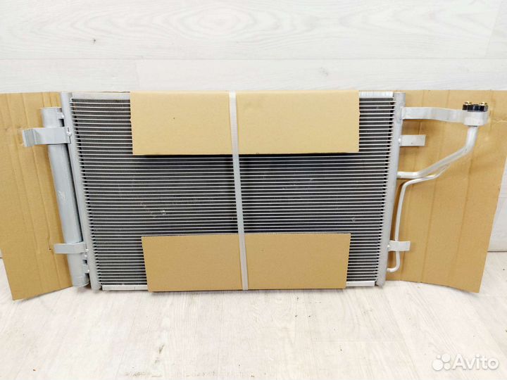 Радиатор кондиционера Kia Ceed 2006-2012