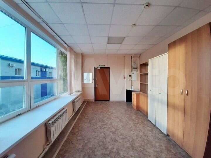 Помещения 106,8м² на ул. Адоратского 12б