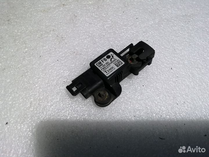 Датчик Airbag передний Opel Astra H Zafira B